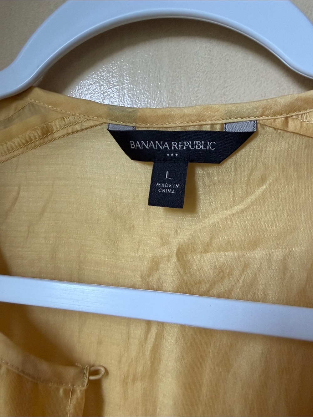 Banana Republic Yellow V-Slit Short Sleeve Blouse - Picture 2 of 5